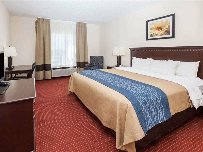 Hotel Baymont By Wyndham Decatur Esterno foto