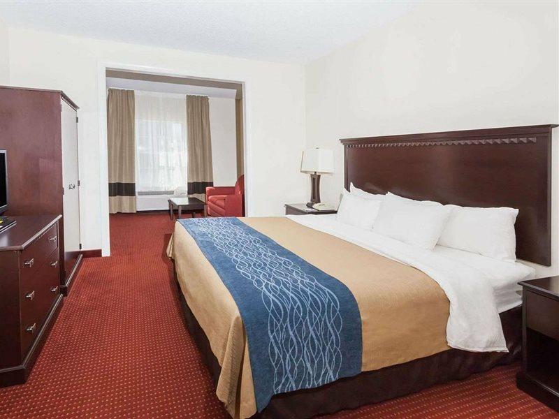 Hotel Baymont By Wyndham Decatur Esterno foto