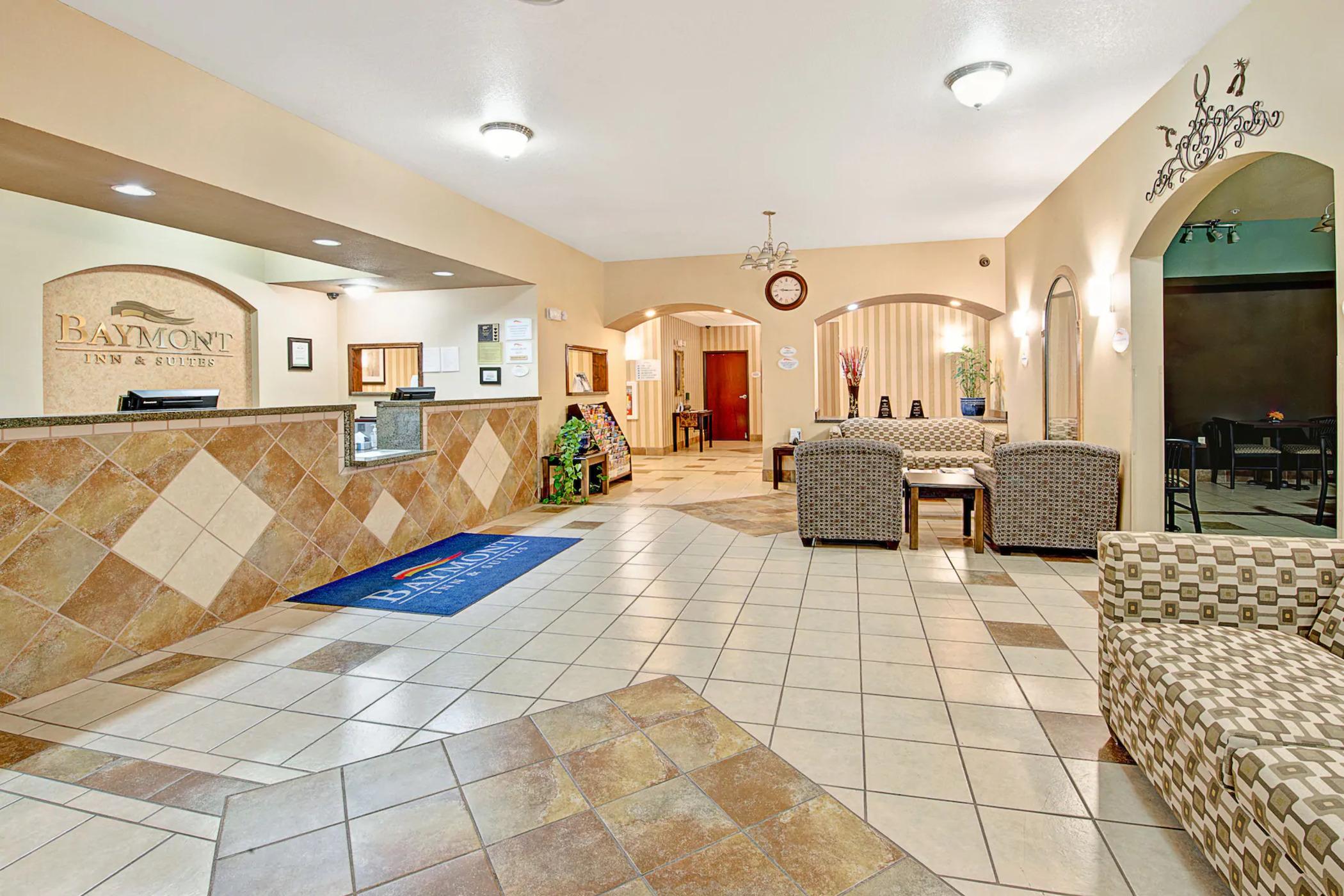 Hotel Baymont By Wyndham Decatur Esterno foto